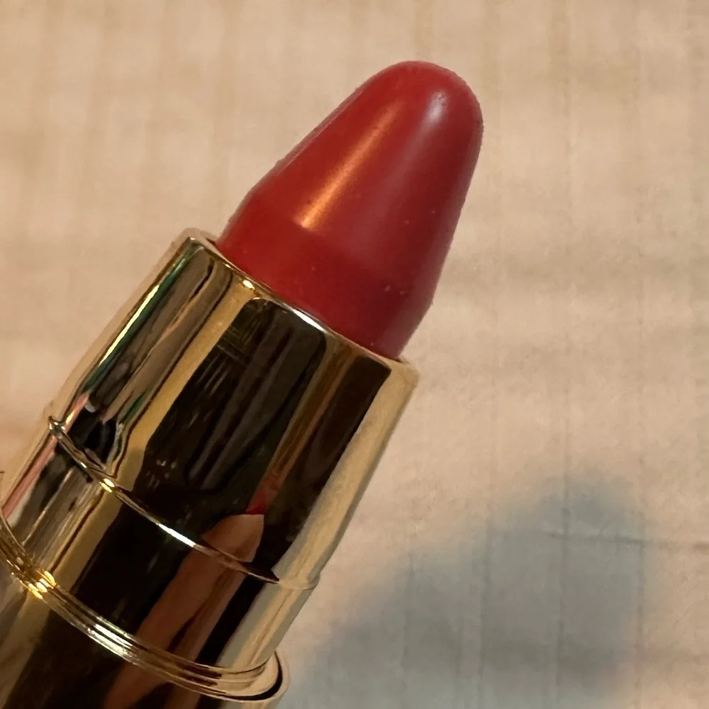 Mally- Lipstick Crayon - Fierce Pinky Coral - 0.09‎ Oz